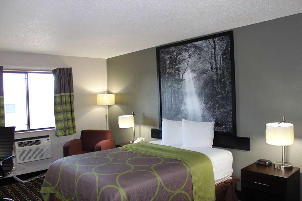 Super 8 by Wyndham Grand Rapids Wyoming - photo 6