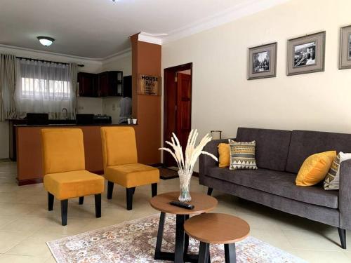 Cozy 2 bedroom Apartment within city limits. — 4-Star Luxury Hotel in Kampala, Republic of Uganda