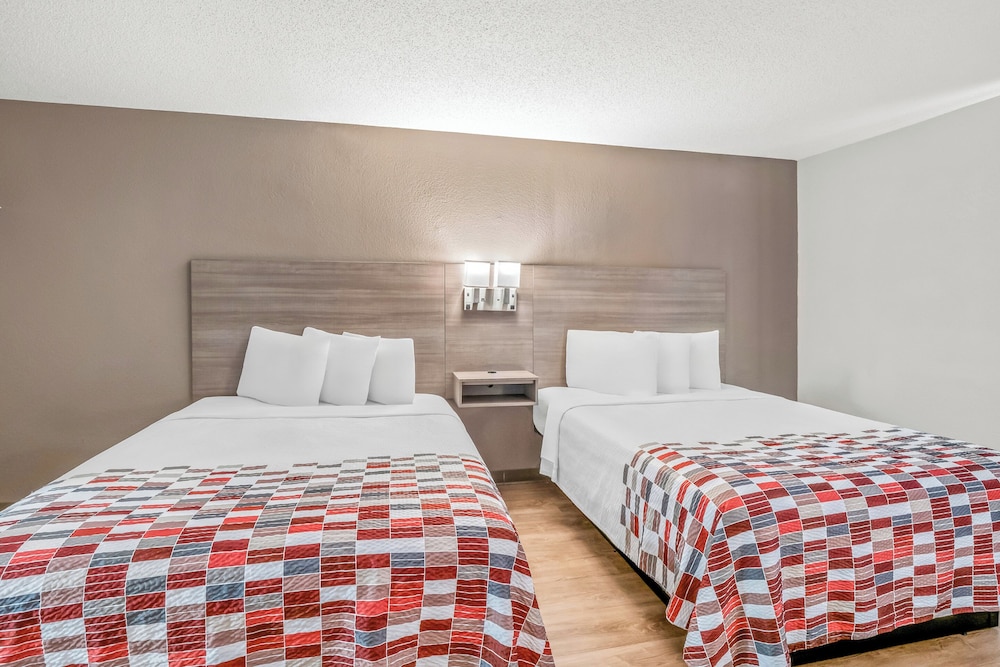 Red Roof Inn Southfield - photo 10