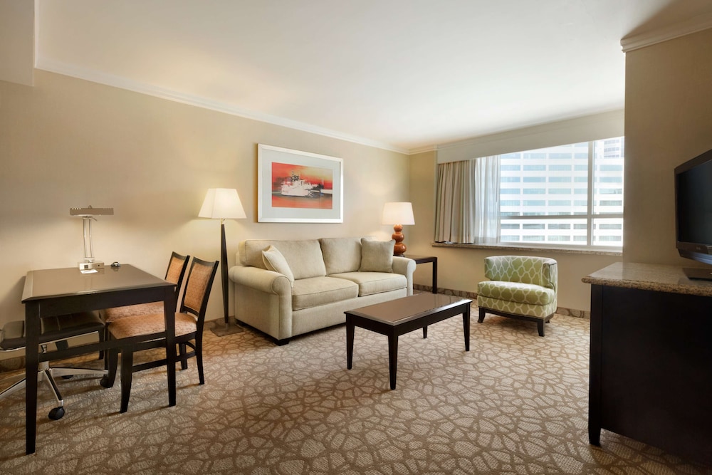 Embassy Suites Los Angeles Glendale - photo 9