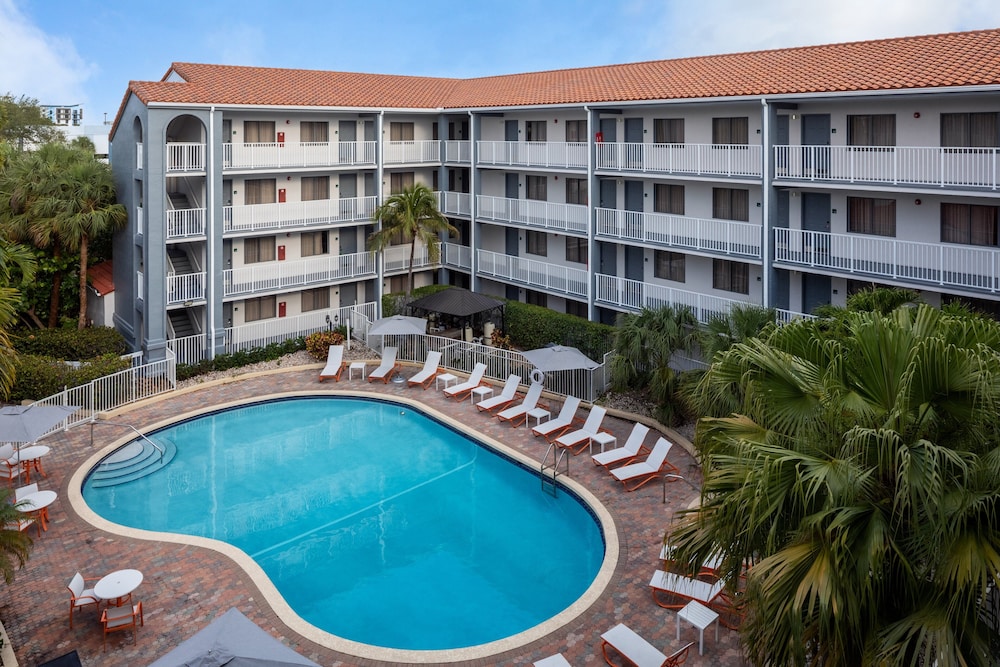 Holiday Inn & Suites Boca Raton North by IHG - photo 26