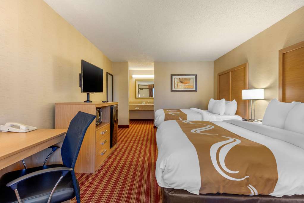 Quality Inn Exit 4 - photo 38