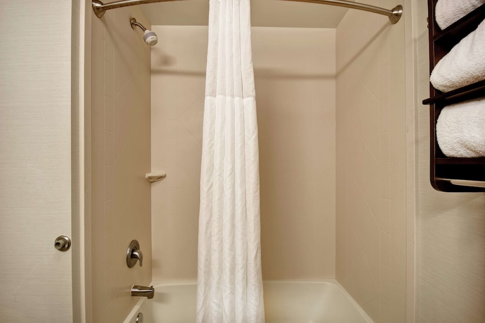 Hampton Inn Middletown - photo 38