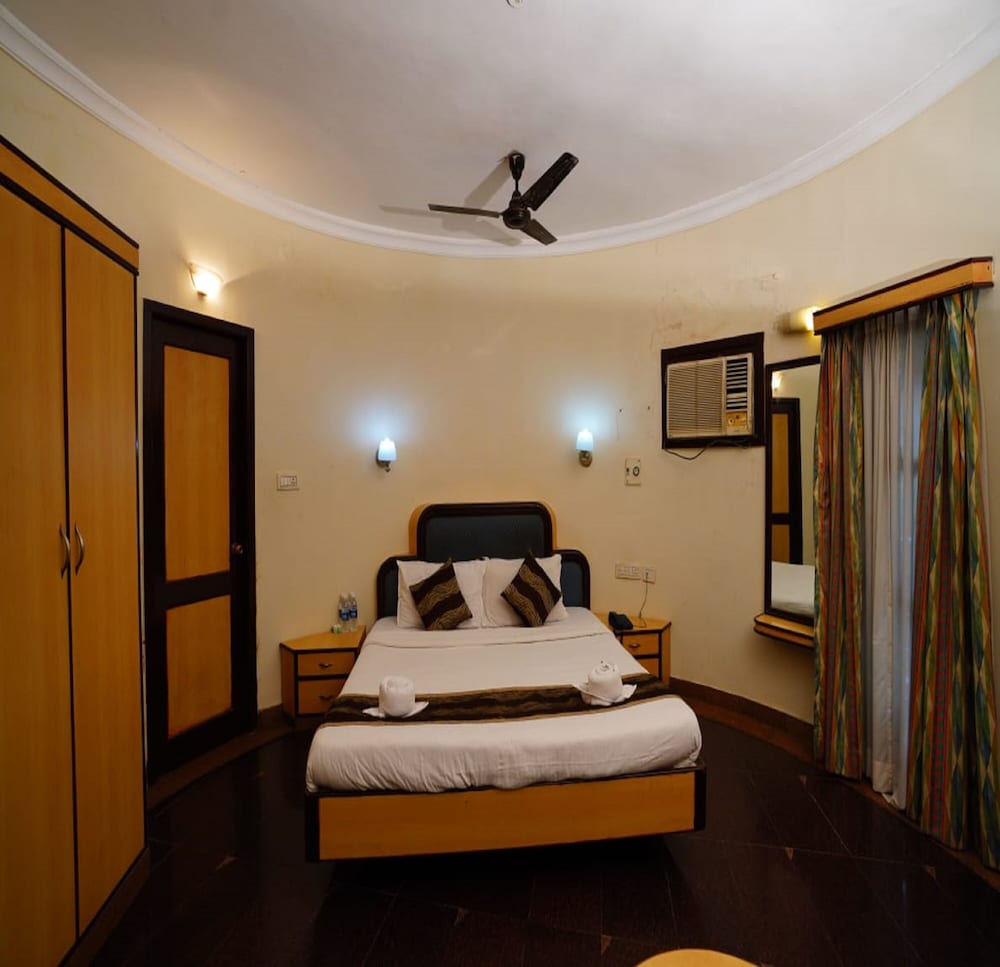 Green Coconut Resort