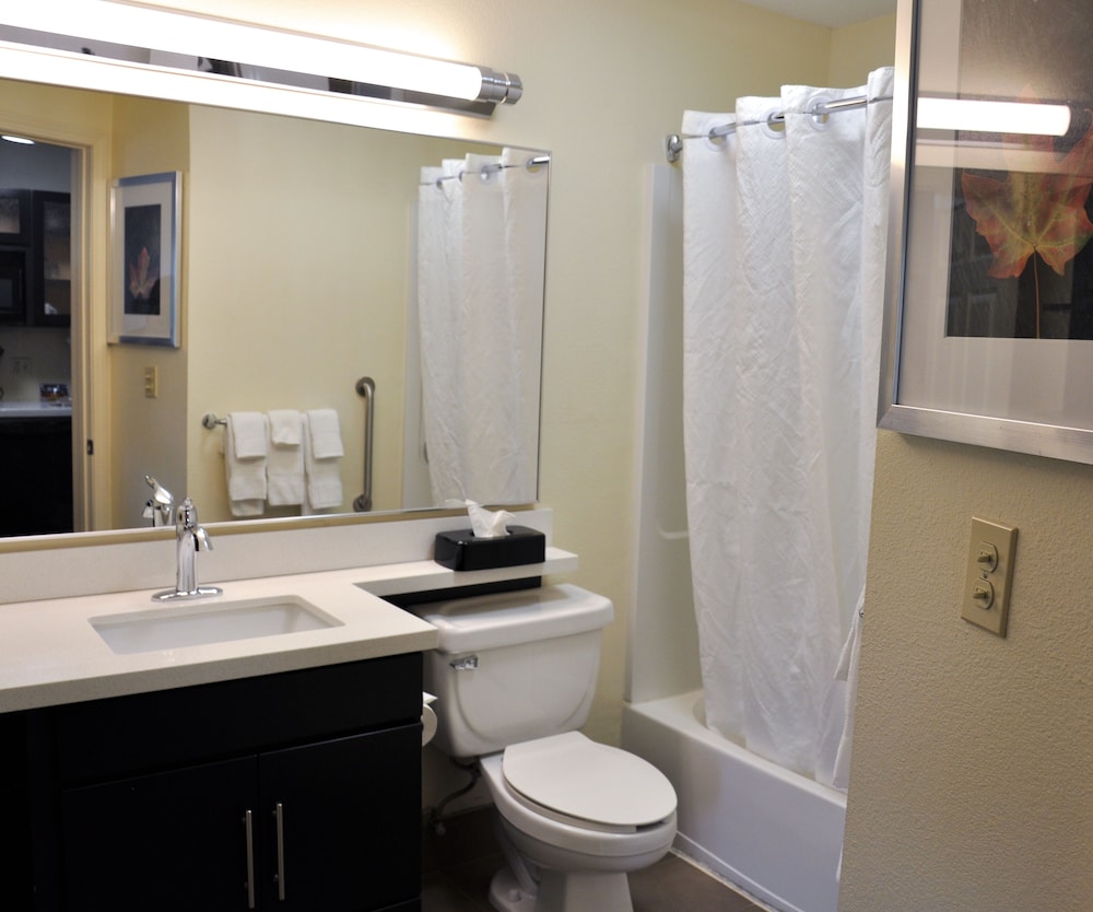 Candlewood Suites Louisville Airport by IHG - photo 16