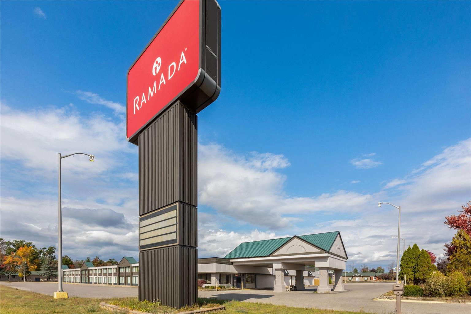 Quality Inn & Suites - photo 3