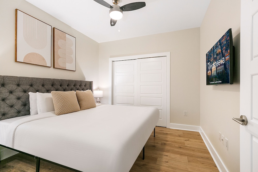 Mardi Gras Suites NOLA's 4BR Elegance - photo 404