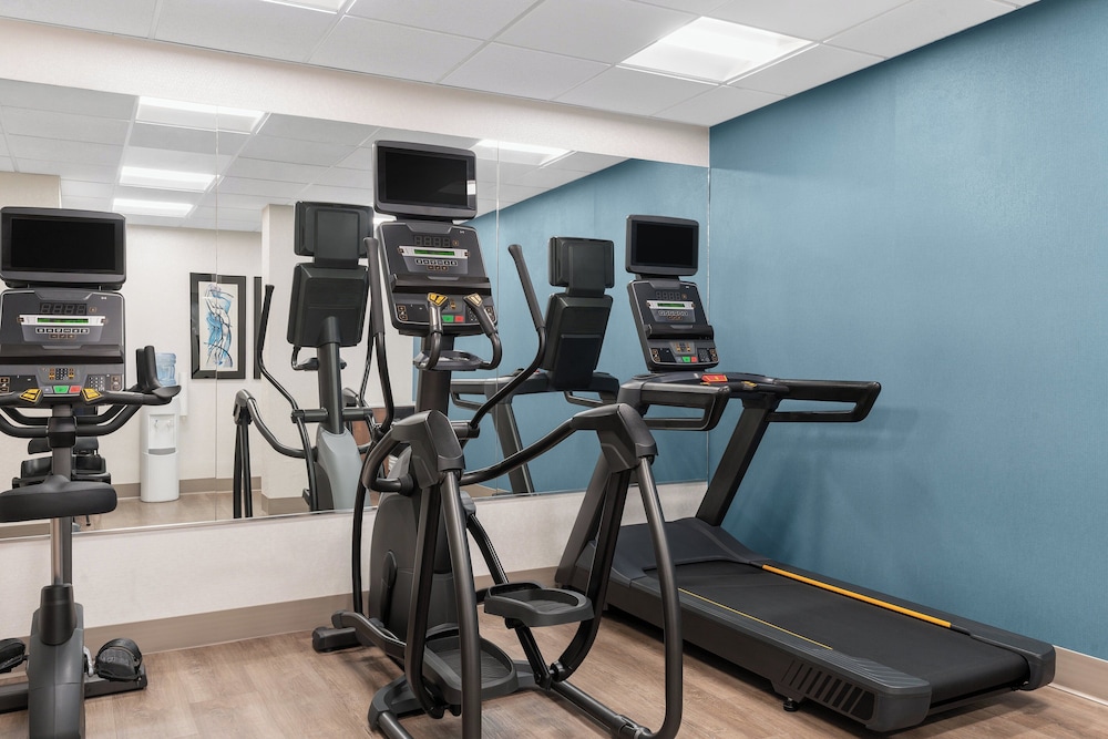 Holiday Inn Express Coralville by IHG - photo 36