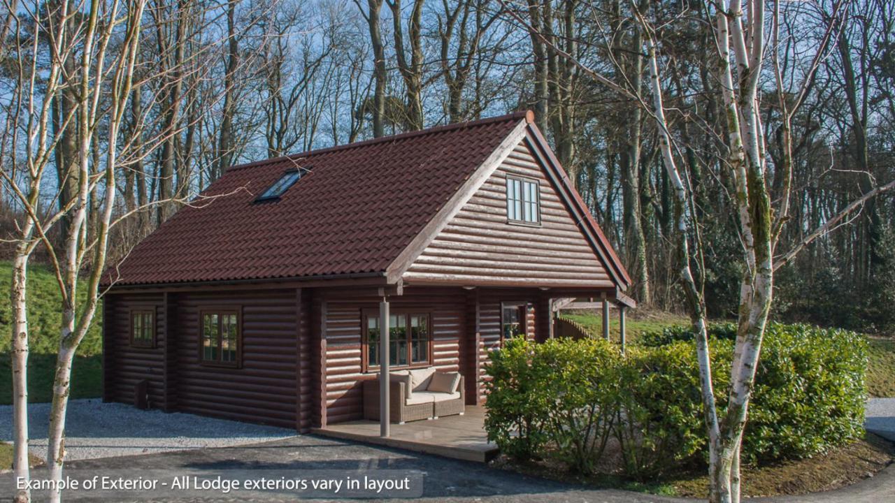 High Oaks Grange Lodges