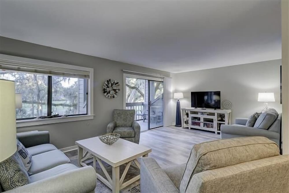 2342 Racquet Club at the Sea Pines Resort - photo 10