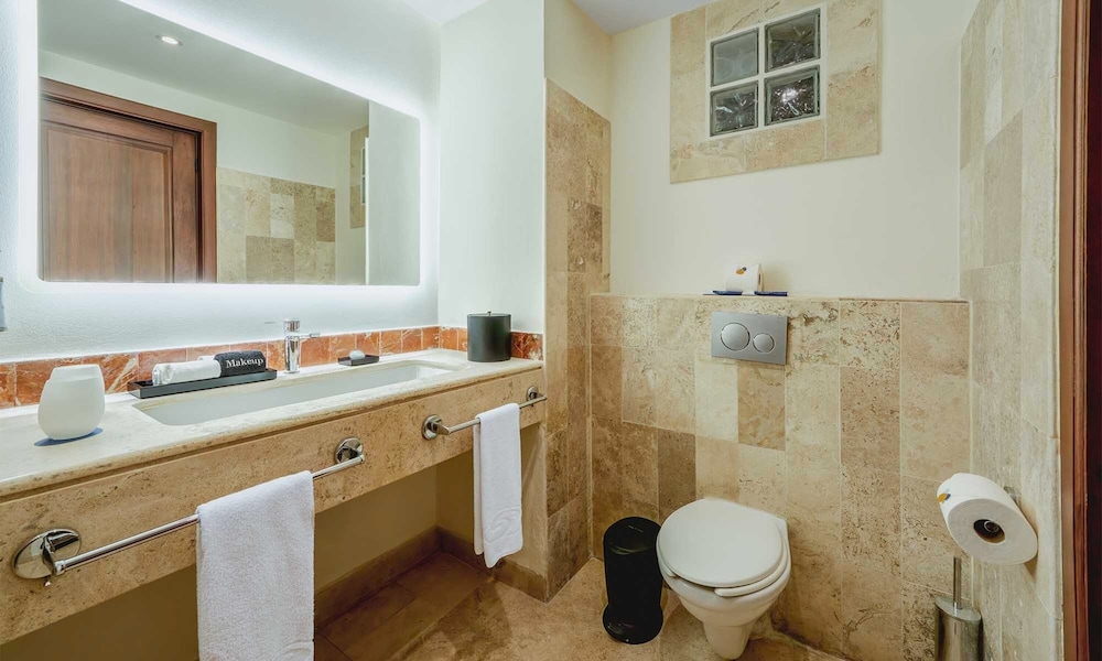 Grand Palladium Select White Sand Resort & Spa All Inclusive