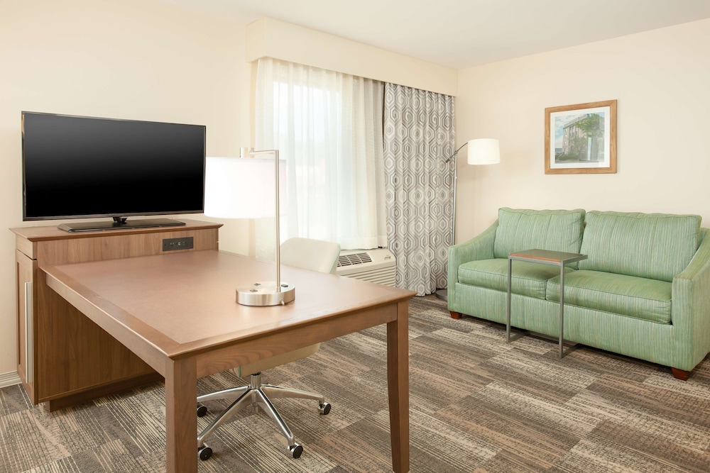 Hampton Inn & Suites Niles Warren - photo 7