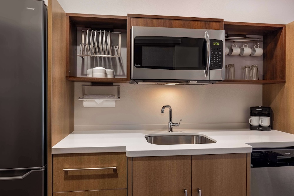 Home2 Suites by Hilton Ankeny - photo 21