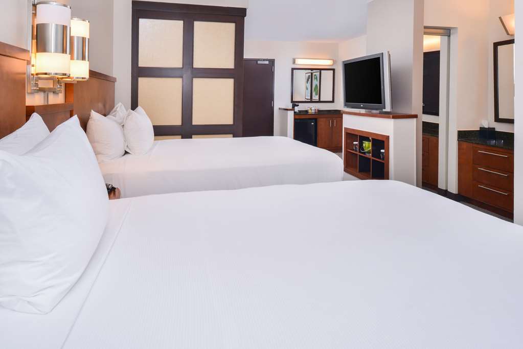 Hyatt Place Chesapeake Greenbrier - photo 26