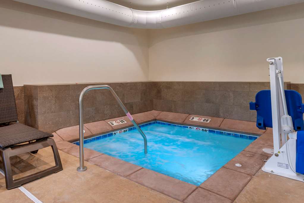 Comfort Inn & Suites North Mankato - photo 36