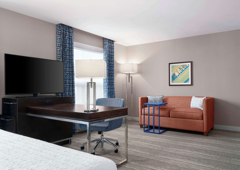 Hampton Inn & Suites Worcester - photo 13