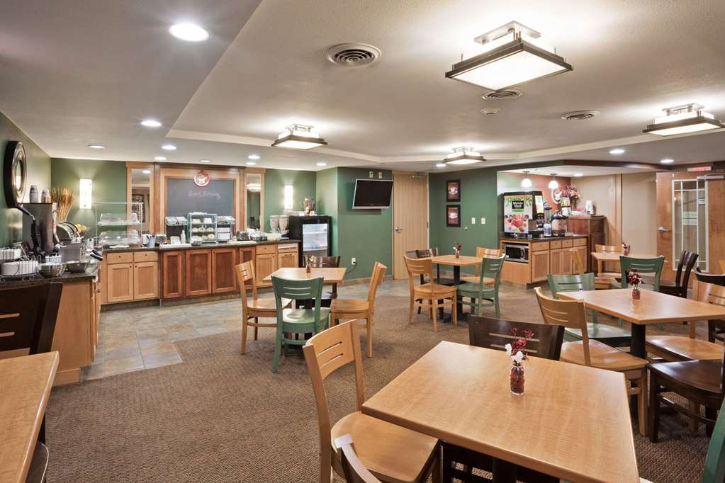 AmericInn by Wyndham Fort Pierre Conference Center - photo 27
