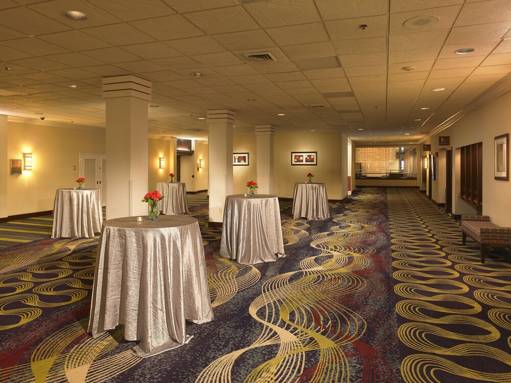 Radisson Hotel Rochester Riverside - photo 14