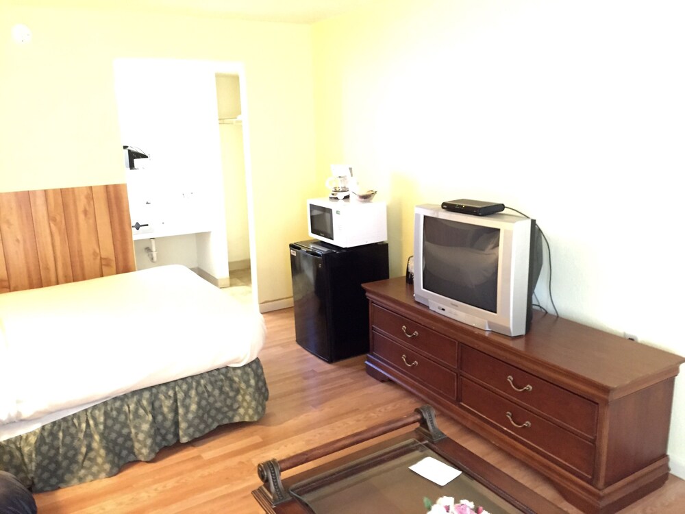 Jasmine Garden Inn - photo 7