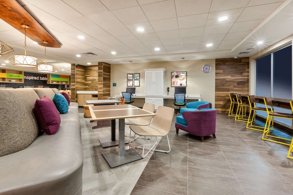 Home2 Suites by Hilton Saginaw MI - photo 2