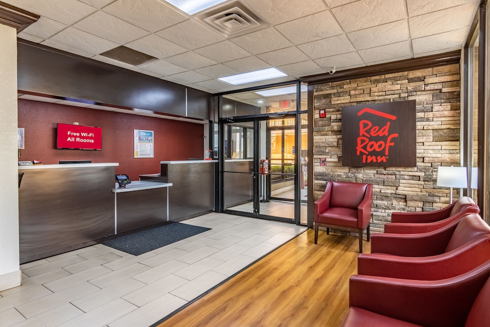 Red Roof Inn Forsyth - photo 3