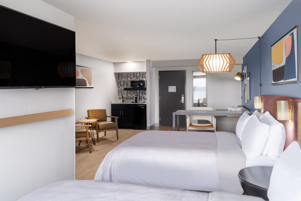 Atwell Suites Austin Airport by IHG - photo 38
