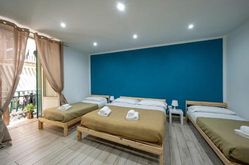 Stay in Naples Flats Montesanto — 4-Star Luxury Hotel in Naples, Italy