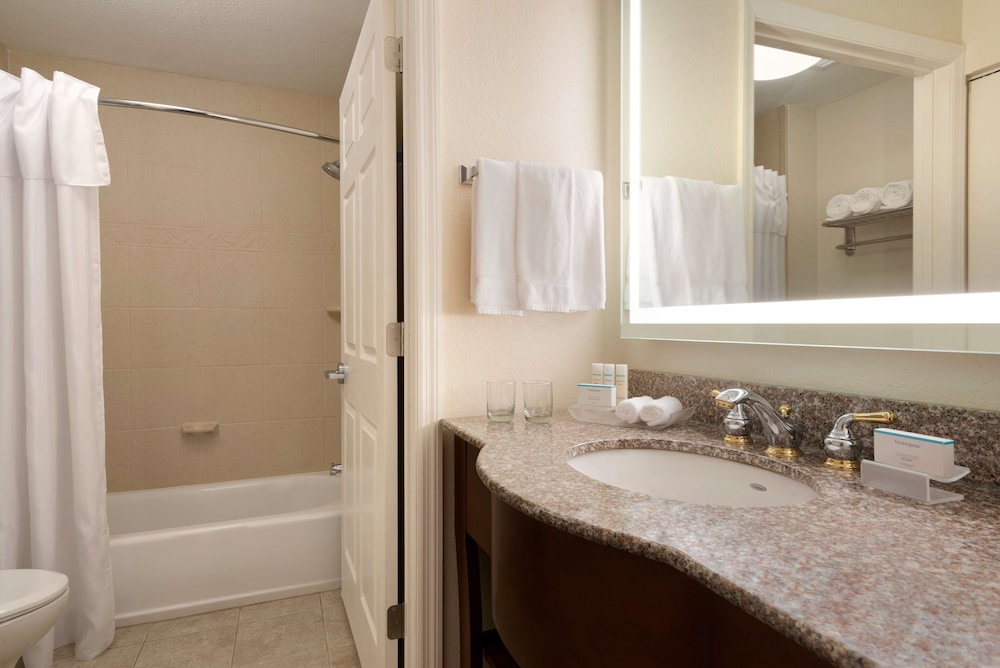 Homewood Suites by Hilton Jacksonville Deerwood Park - photo 20