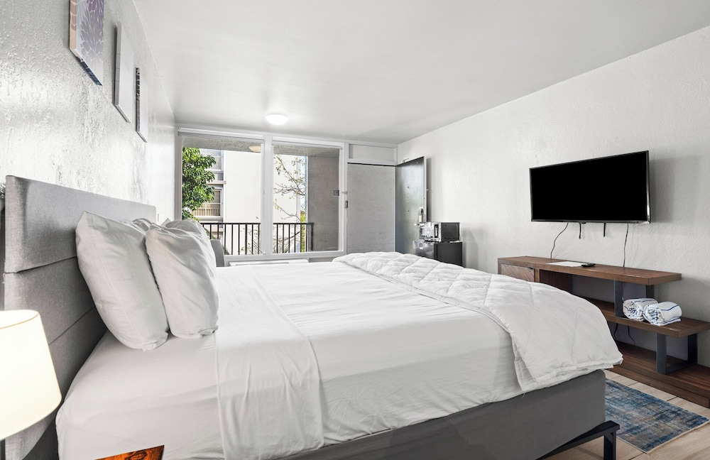 2520 Living - photo 16