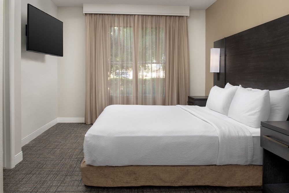 Residence Inn by Marriott Phoenix Airport - photo 7