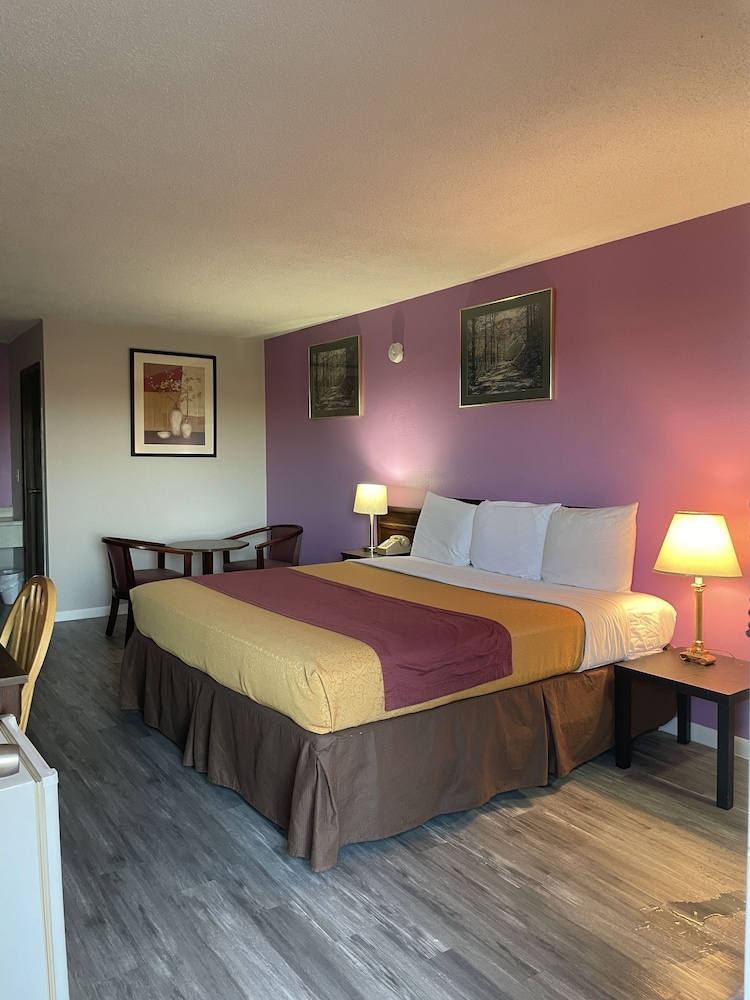 Budget Host Inn Greenup - photo 23