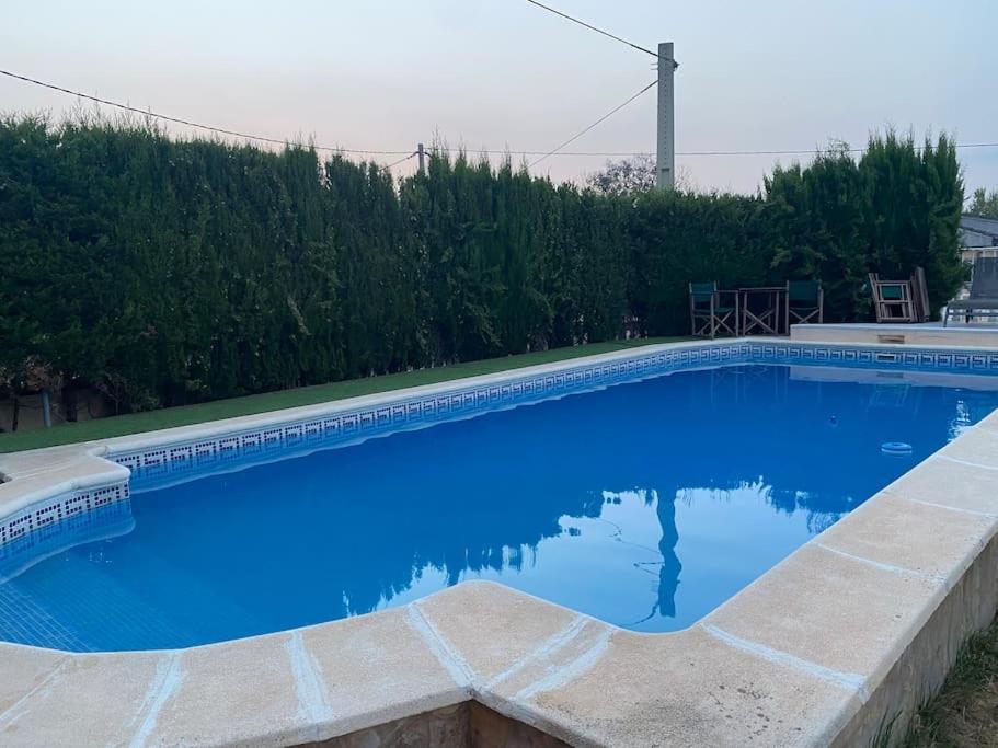 Encantador y acogedor alojamiento con piscina — hotel in Monserrat