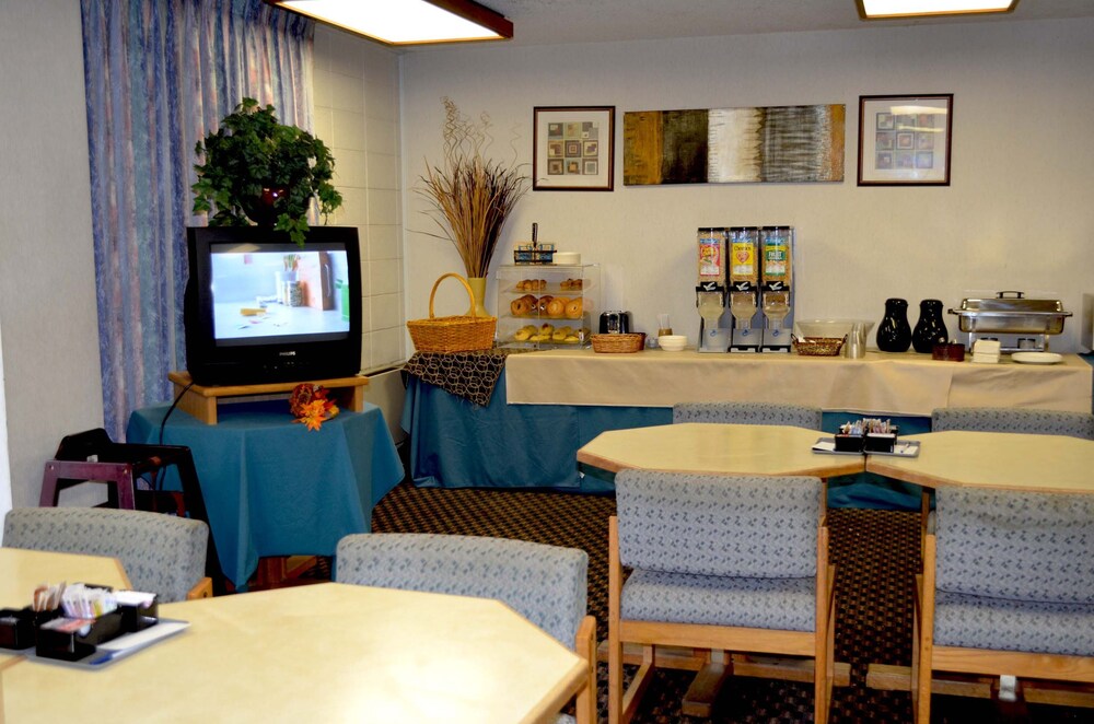 Cottonwood Suites Boise Riverside Downtown - photo 24