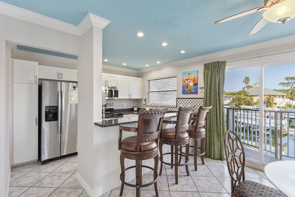Bayview Plaza Waterfront Resort - photo 16
