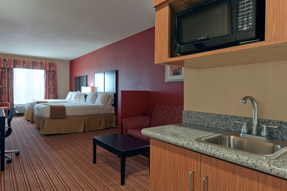 Holiday Inn Express and Suites Winona North an IHG Hotel - photo 5