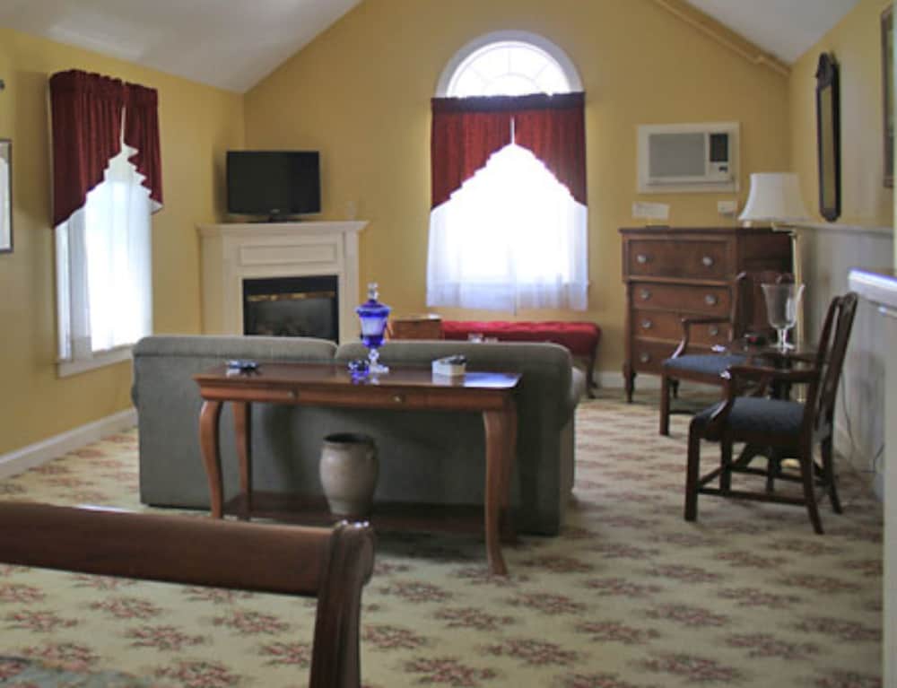 Kearsarge Inn - photo 28