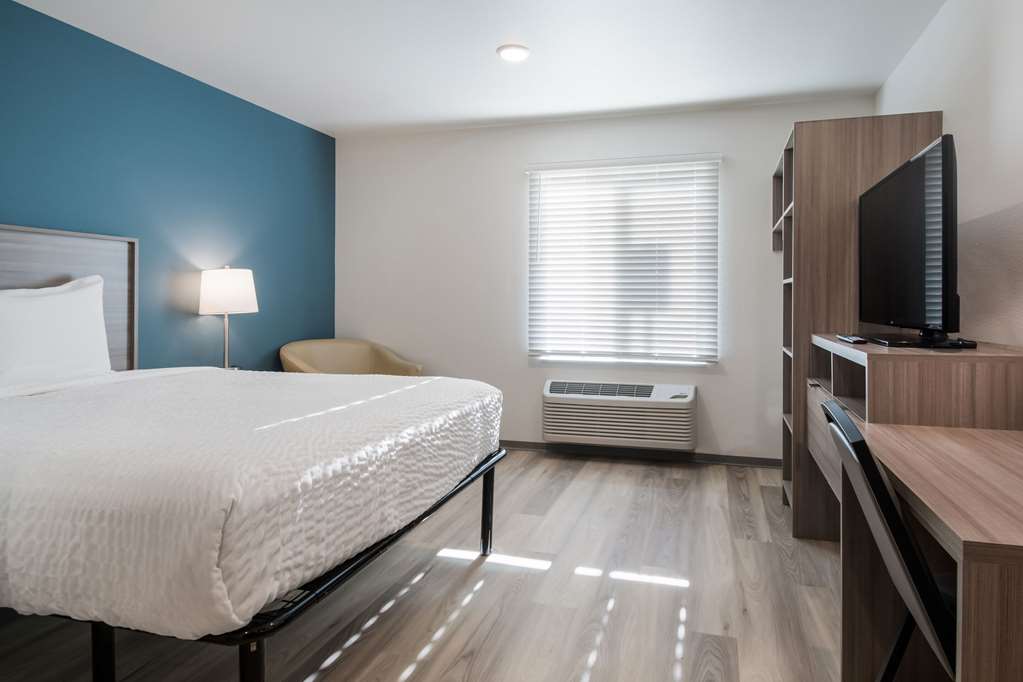 WoodSpring Suites Portland Vancouver - photo 19
