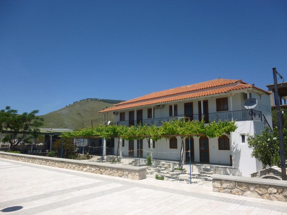 Hotel Riviera - carbon neutral hotel in Himare