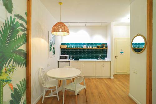 Unique and Beautiful 1BR Apt in Historic Tbilisi by Wehost