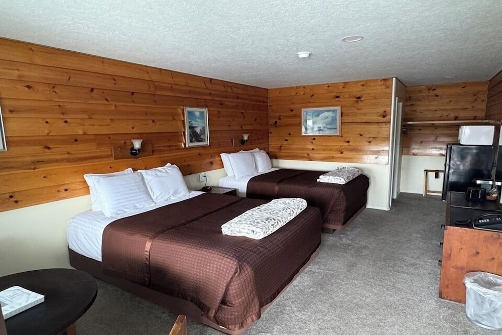 Captain's Choice Motel - photo 20