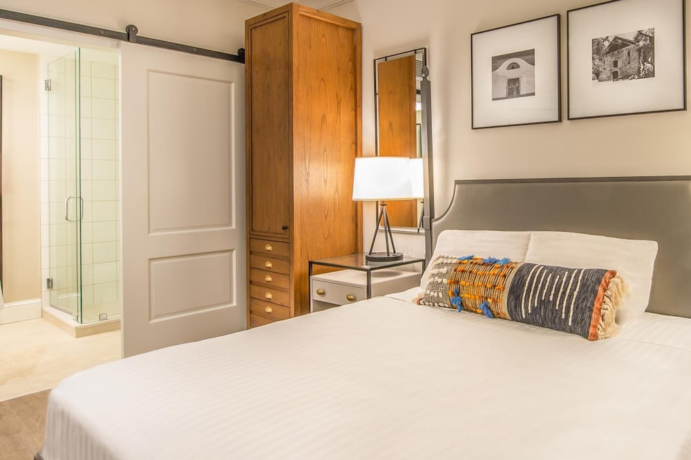 Hotel E - photo 17