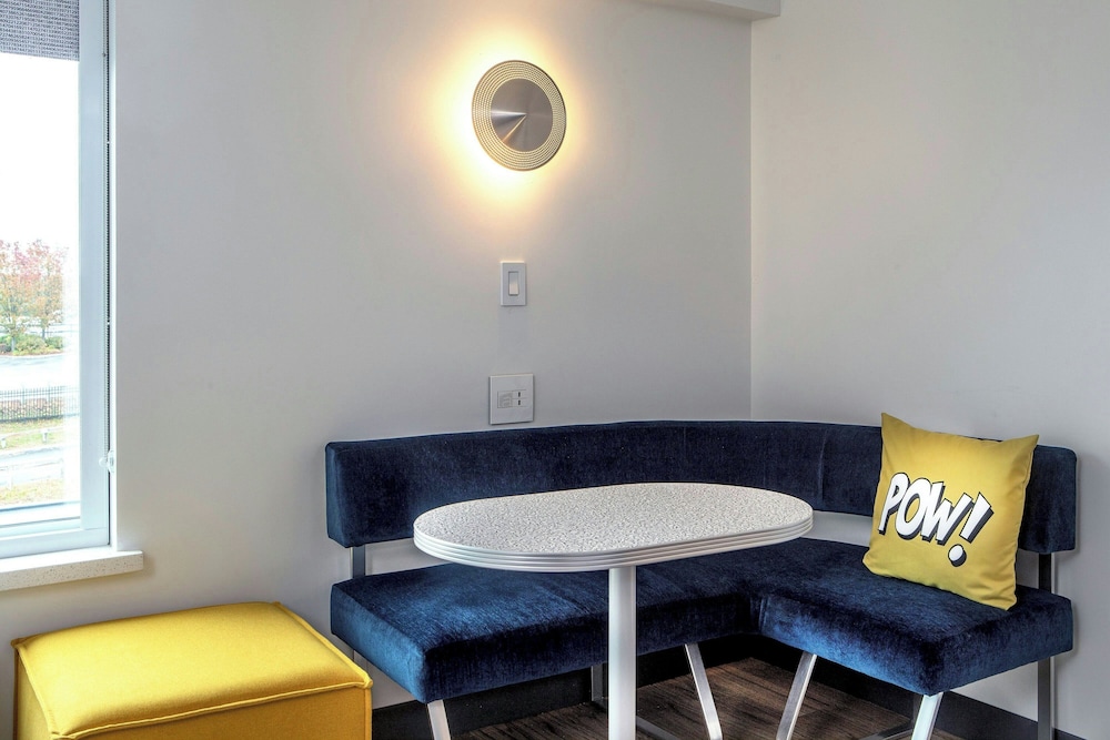 Aloft Framingham - photo 8