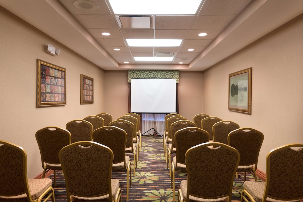 Hampton Inn Bellevue - photo 35