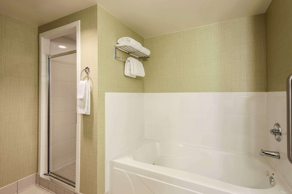 Hilton Garden Inn Chicago Midway Airport - photo 14