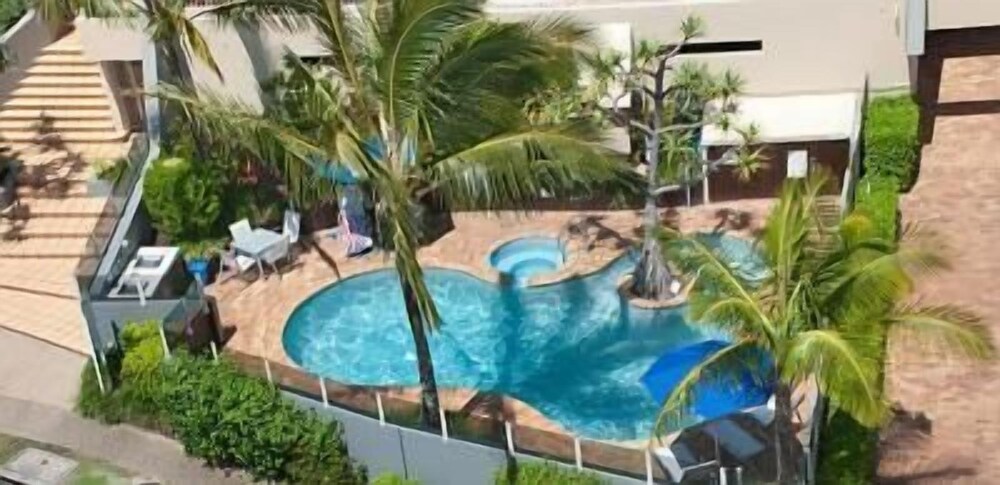 Costa Nova Holiday Apartments — 4-Star Luxury Hotel in Sunshine Beach, Australia