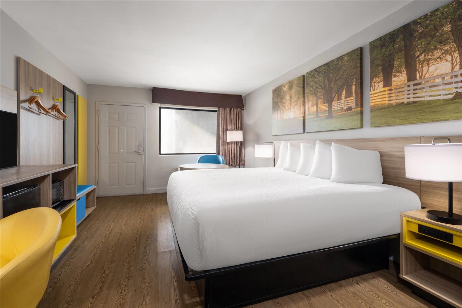 Days Inn by Wyndham Anderson - photo 23