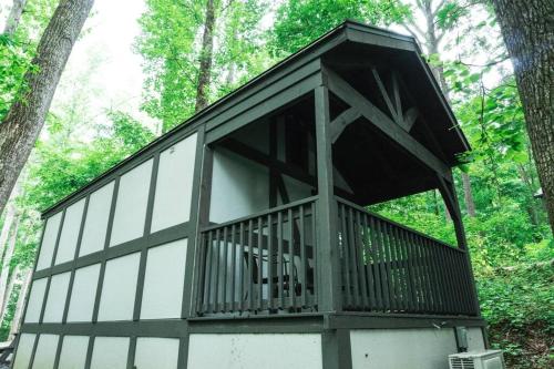 Tiny Home Cottage Near the Smokies #5 Fleur - photo 4