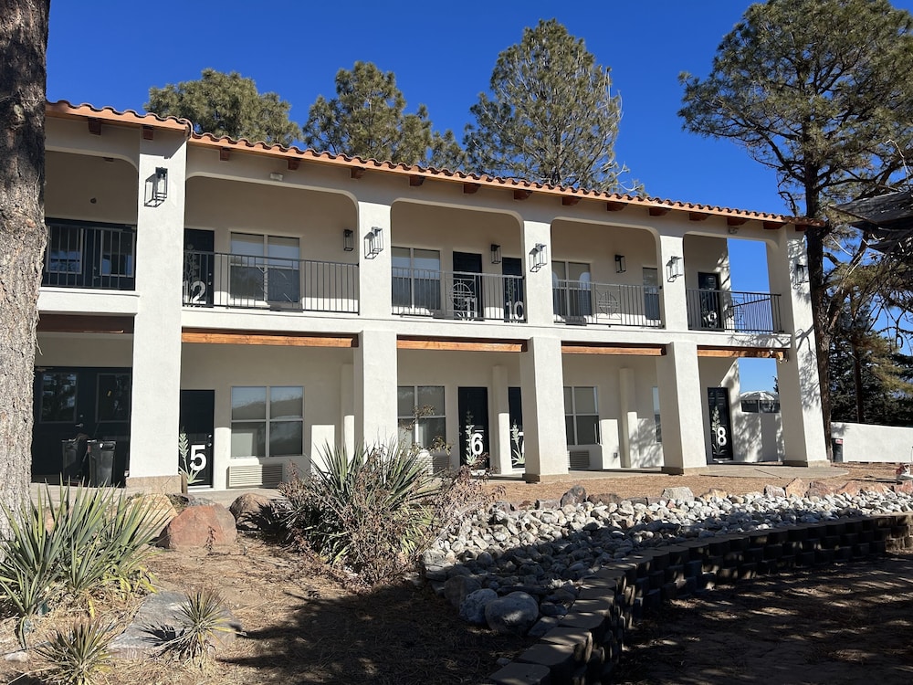 El Verde Inn - photo 39