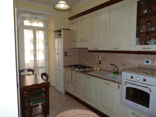 Rossanella House — 4-Star Luxury Hotel in Rome, Italy