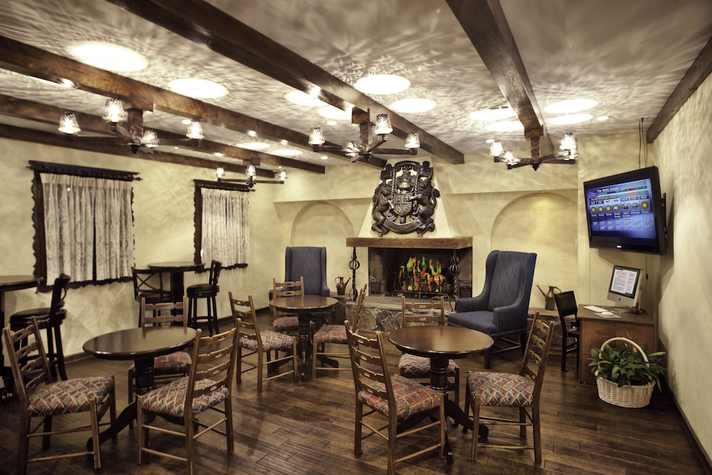 Helendorf River Inn Suites & Conference Center - photo 2
